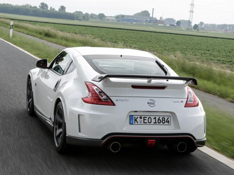 Nissan 370Z Nismo 2013 года  (фото 3 из 6)